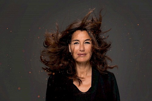 jme_4273_v04_ohne_hand_funken.500×0-is (1)